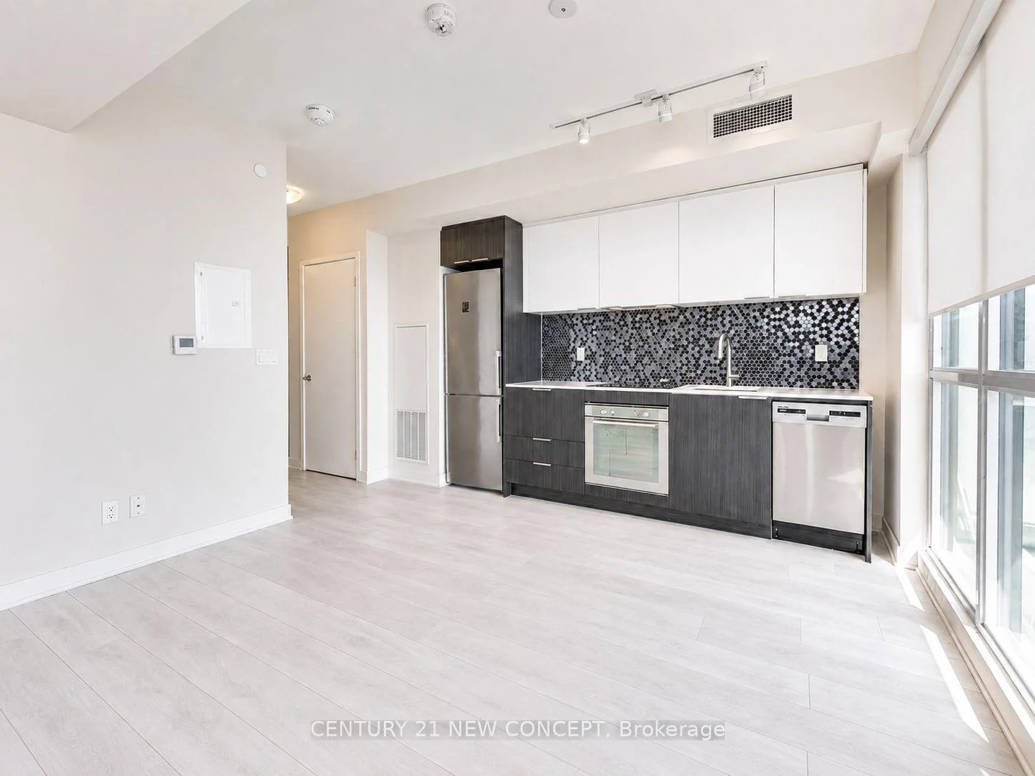 Photo 5 of Unit 2210, 2 Sonic Way, Toronto, Flemingdon Park — HOMEH
