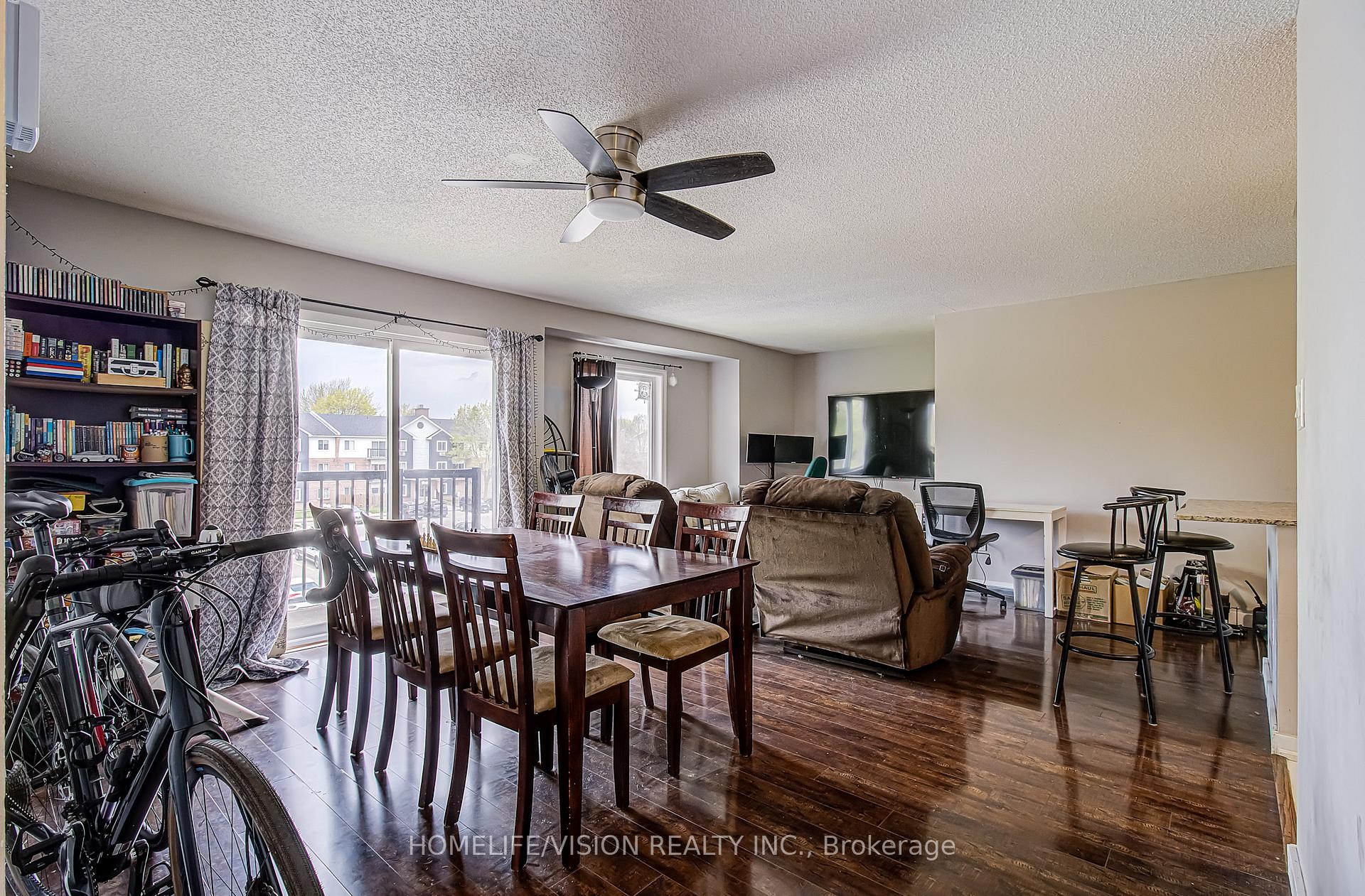 Photo 15 of Unit 310, 271 Eiwo Court, Waterloo, Lexington — HOMEH