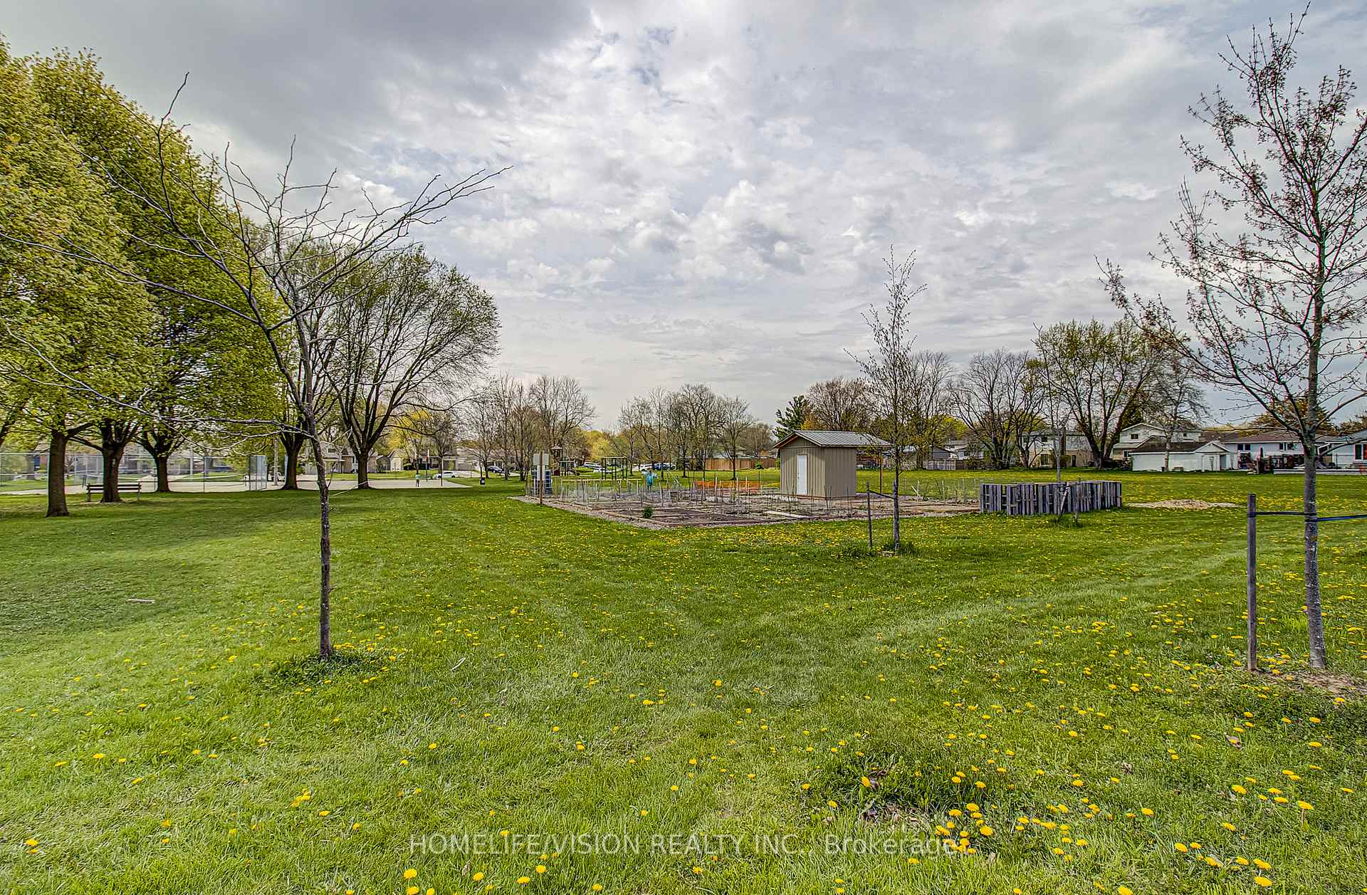 Photo 25 of Unit 310, 271 Eiwo Court, Waterloo, Lexington — HOMEH