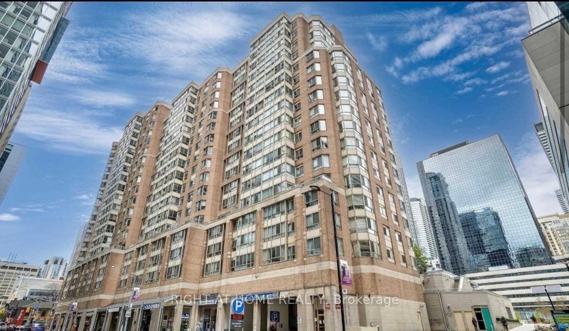 Photo 4 of Unit 1809, 44 Gerrard Street W, Toronto, Bay Street Corridor — HOMEH