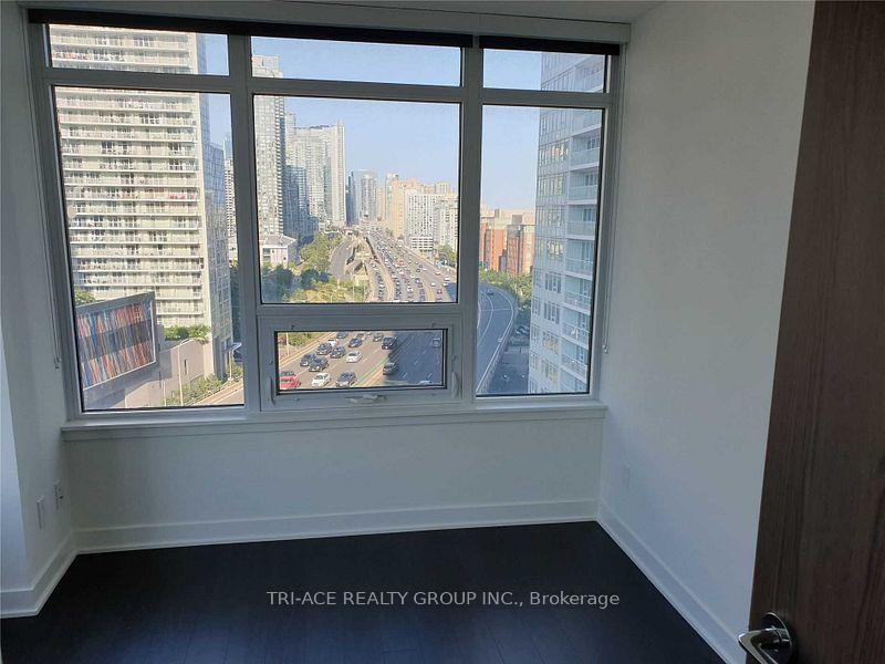 Photo 19 of Unit 1506, 19 Bathurst Street, Toronto, Waterfront Communities — HOMEH