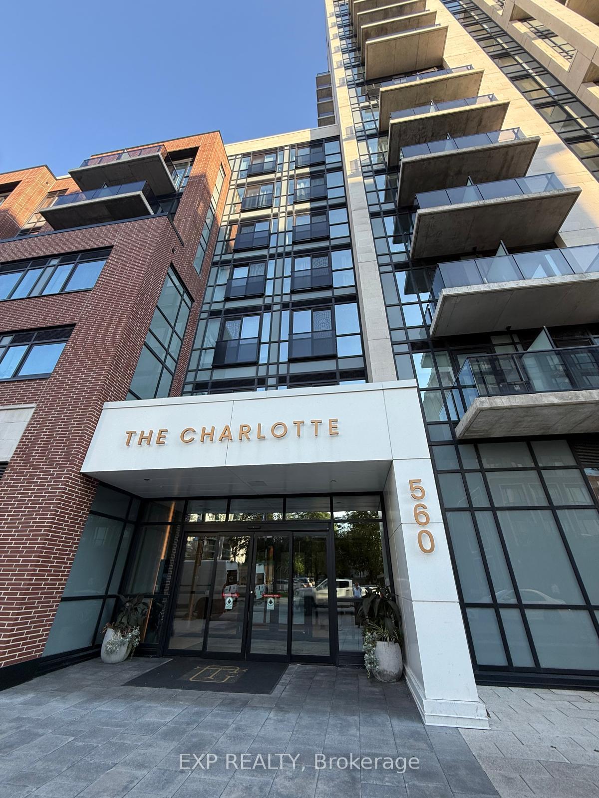 Front of Unit 423, 560 Rideau Street