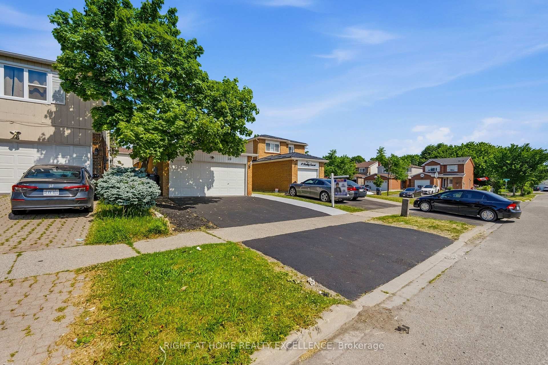 Photo 3 of Unit Upper, 10 Banting Crescent, Brampton, Fletcher's West — HOMEH