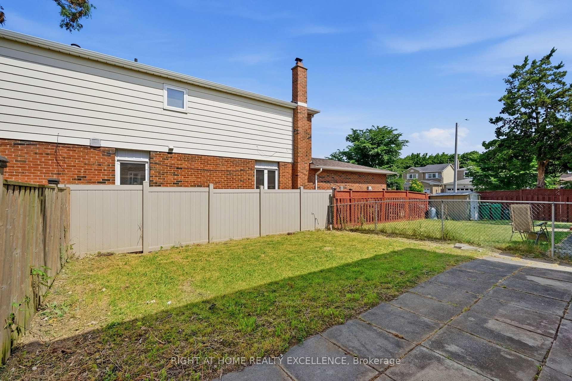 Photo 38 of Unit Upper, 10 Banting Crescent, Brampton, Fletcher's West — HOMEH