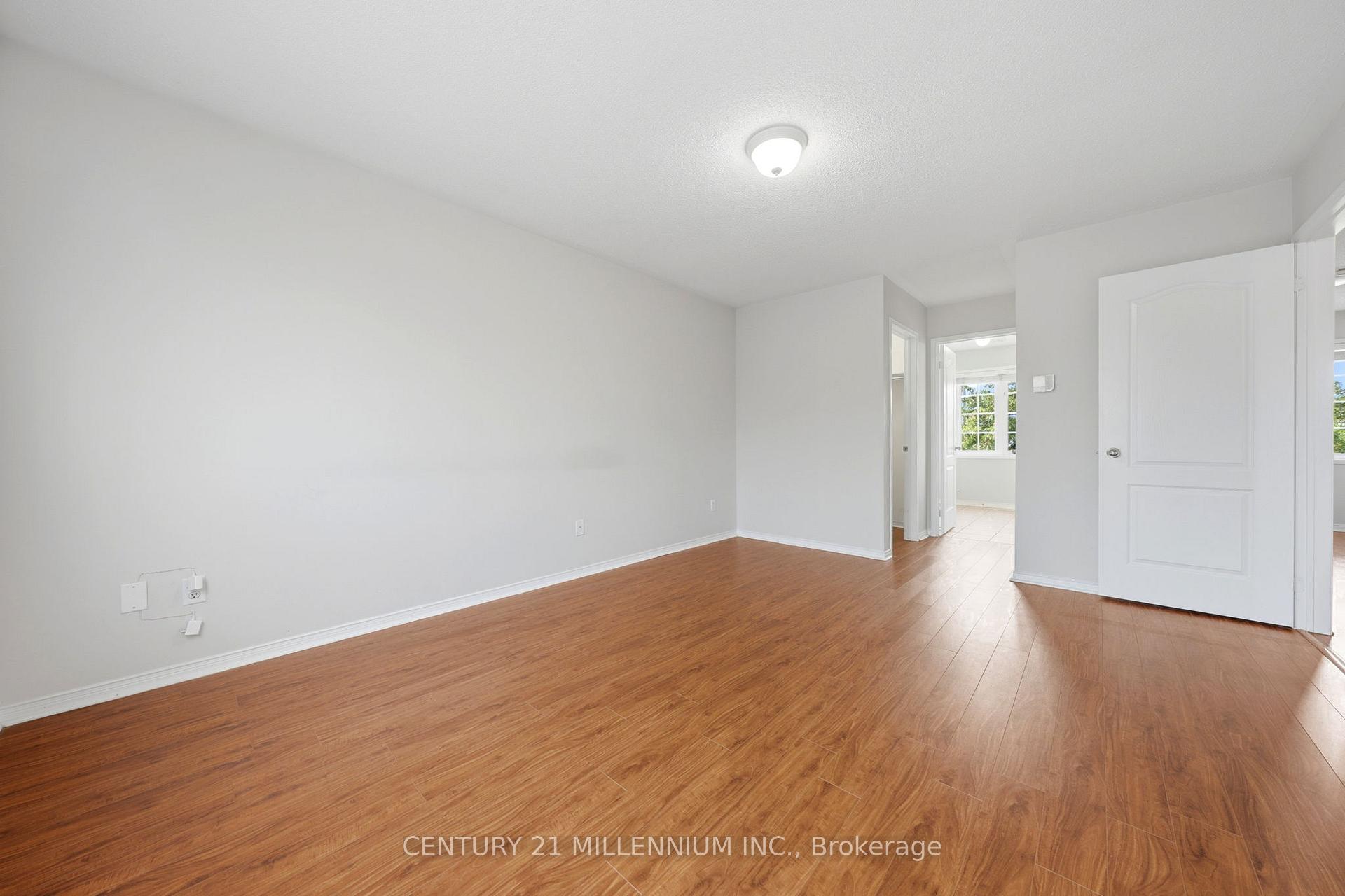 Photo 18 of 27 Hiberton Crescent, Brampton, Fletcher's Meadow — HOMEH