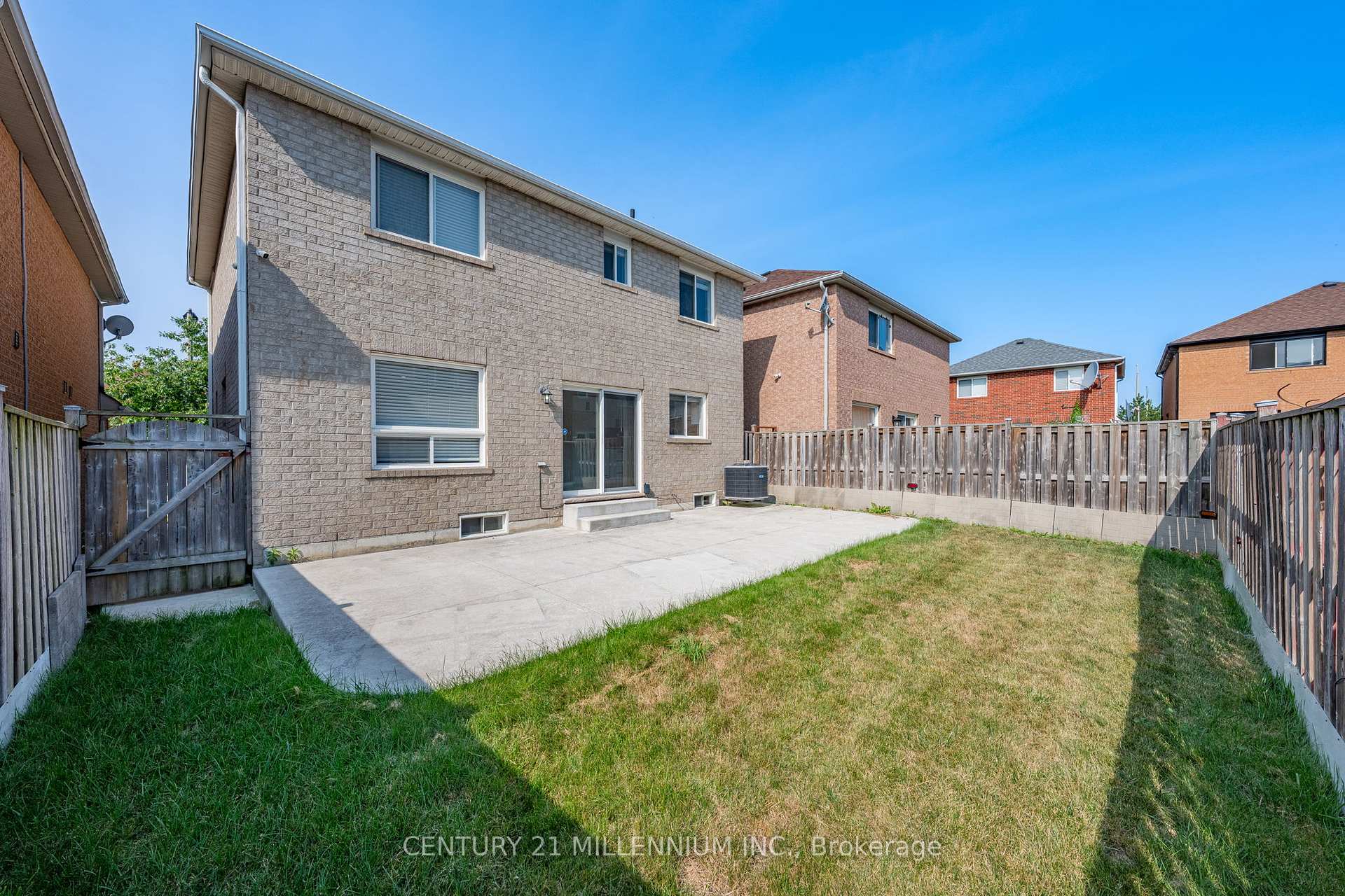 Photo 22 of 27 Hiberton Crescent, Brampton, Fletcher's Meadow — HOMEH