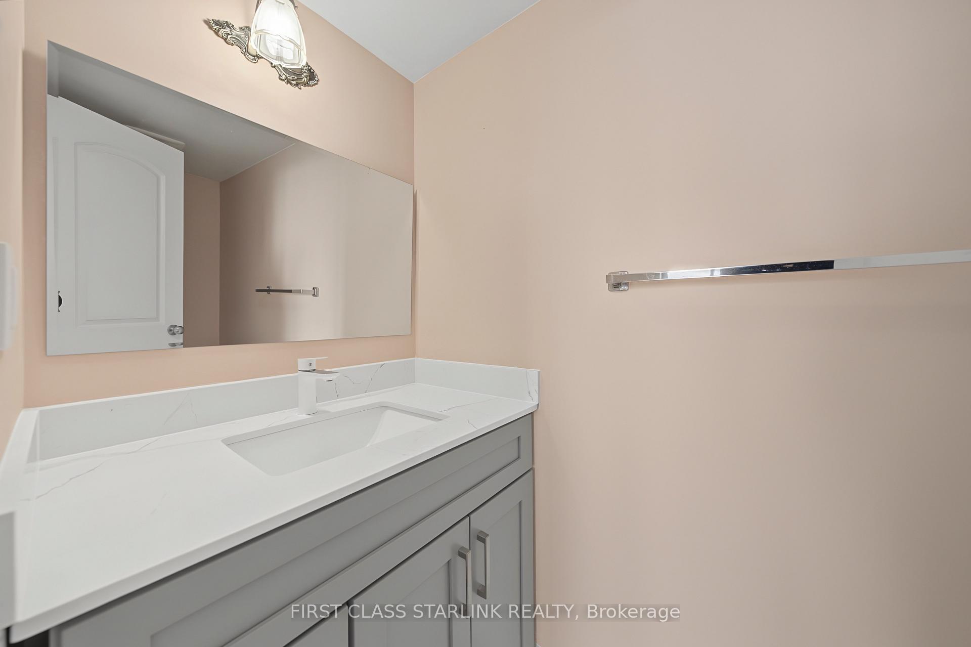 Photo 18 of 10 Tangreen Court, North York, Newtonbrook West — HOMEH