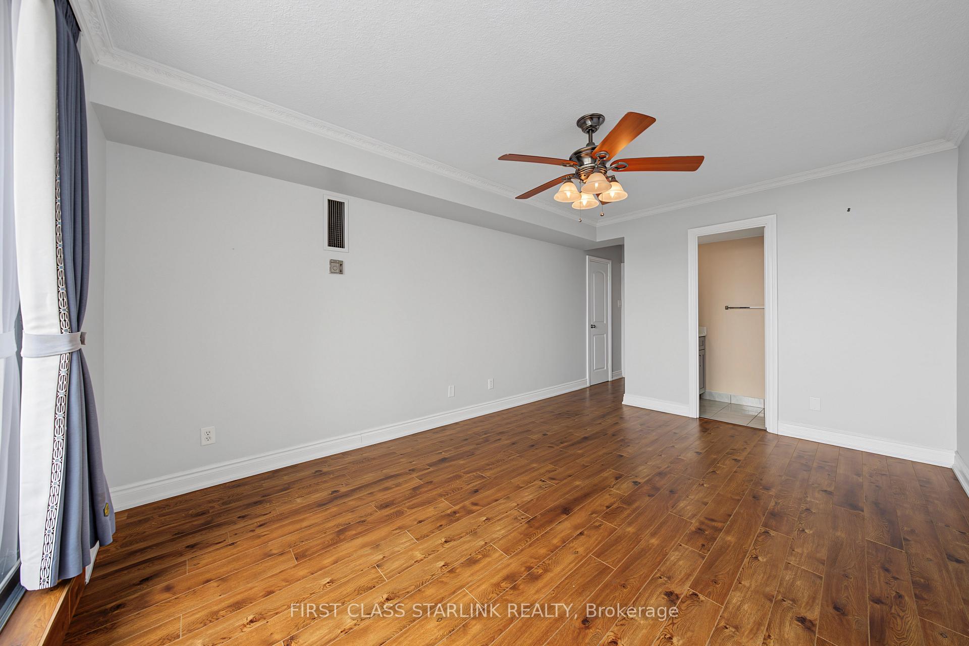 Photo 19 of 10 Tangreen Court, North York, Newtonbrook West — HOMEH