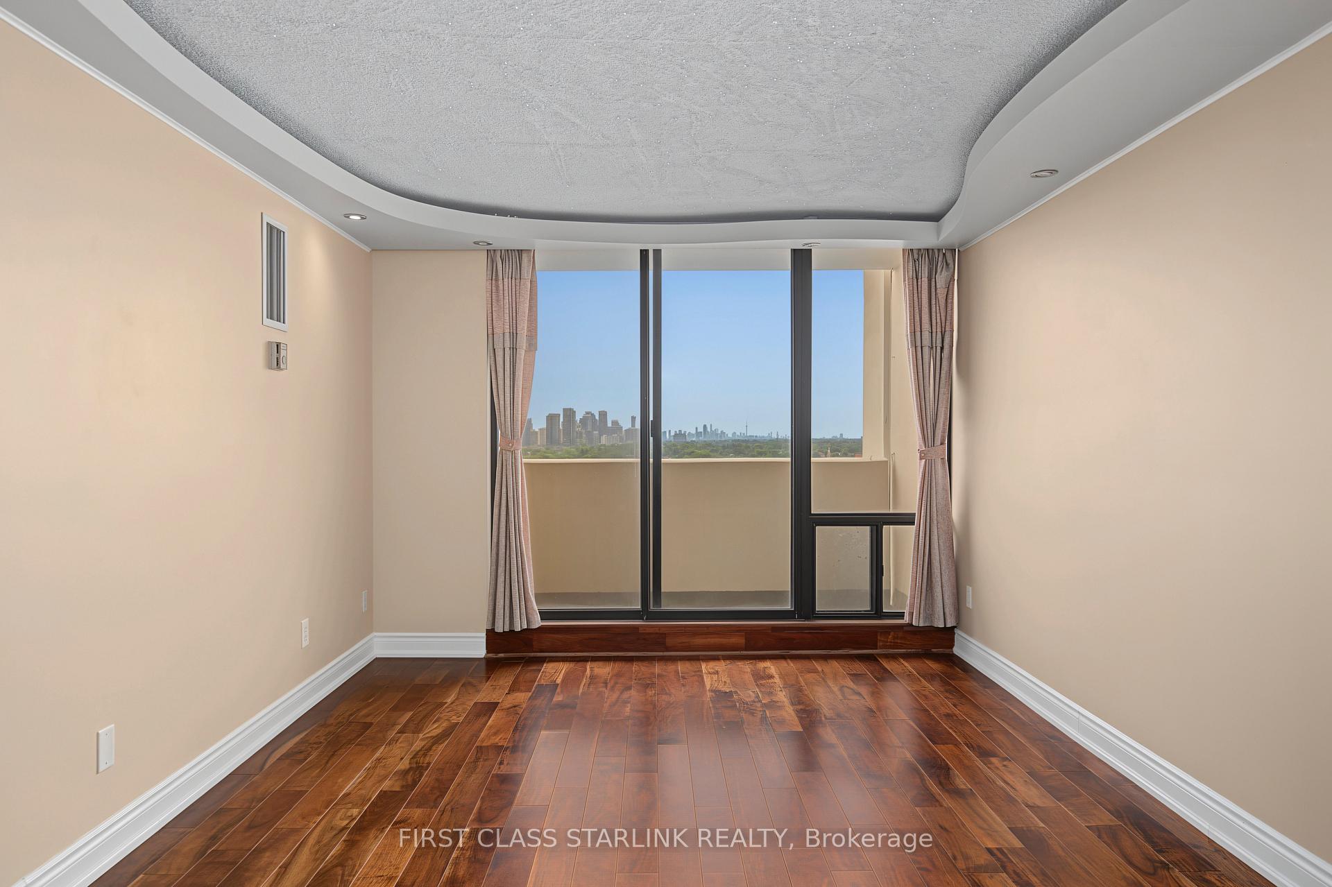 Photo 21 of 10 Tangreen Court, North York, Newtonbrook West — HOMEH