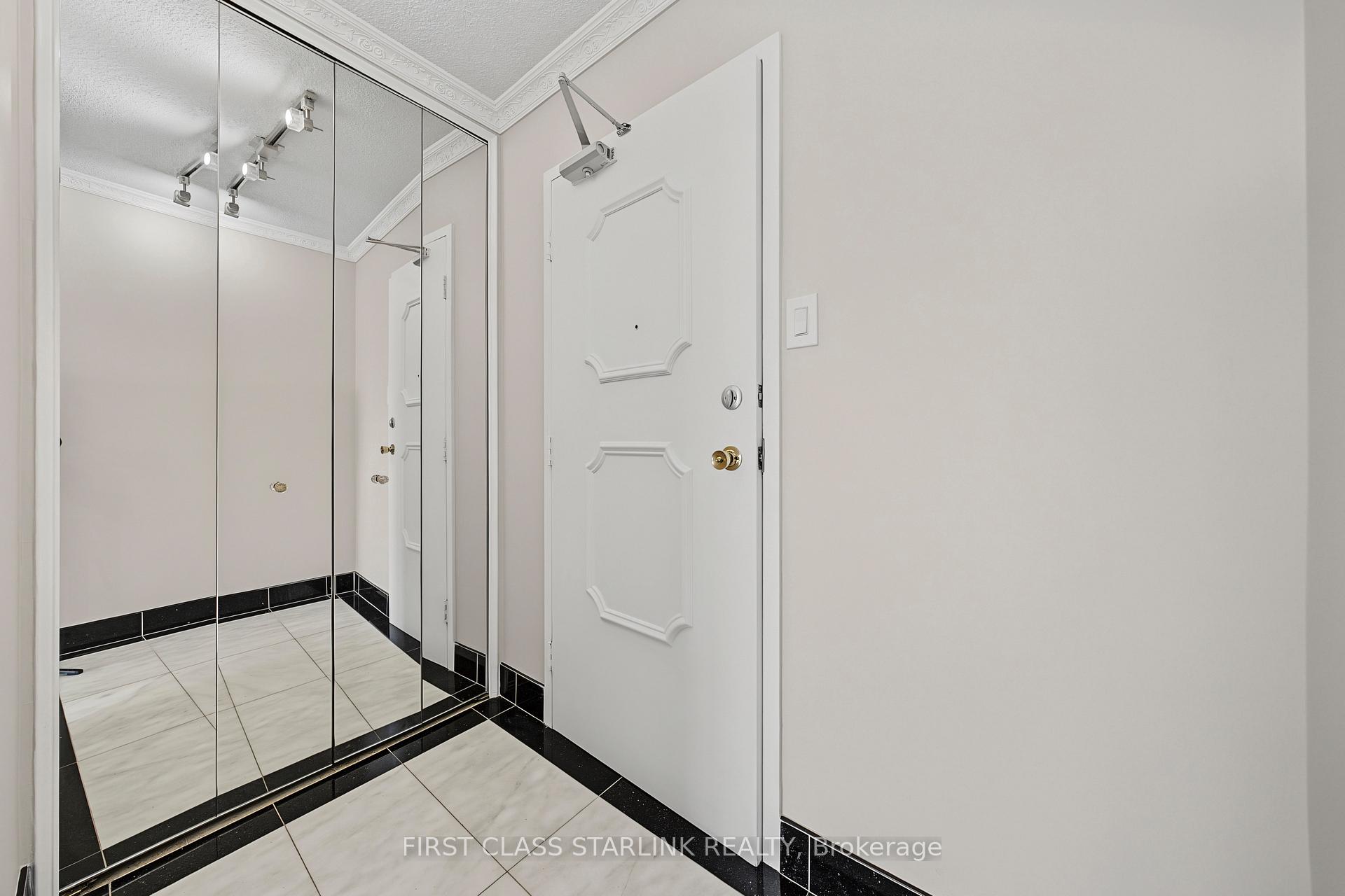 Photo 24 of 10 Tangreen Court, North York, Newtonbrook West — HOMEH