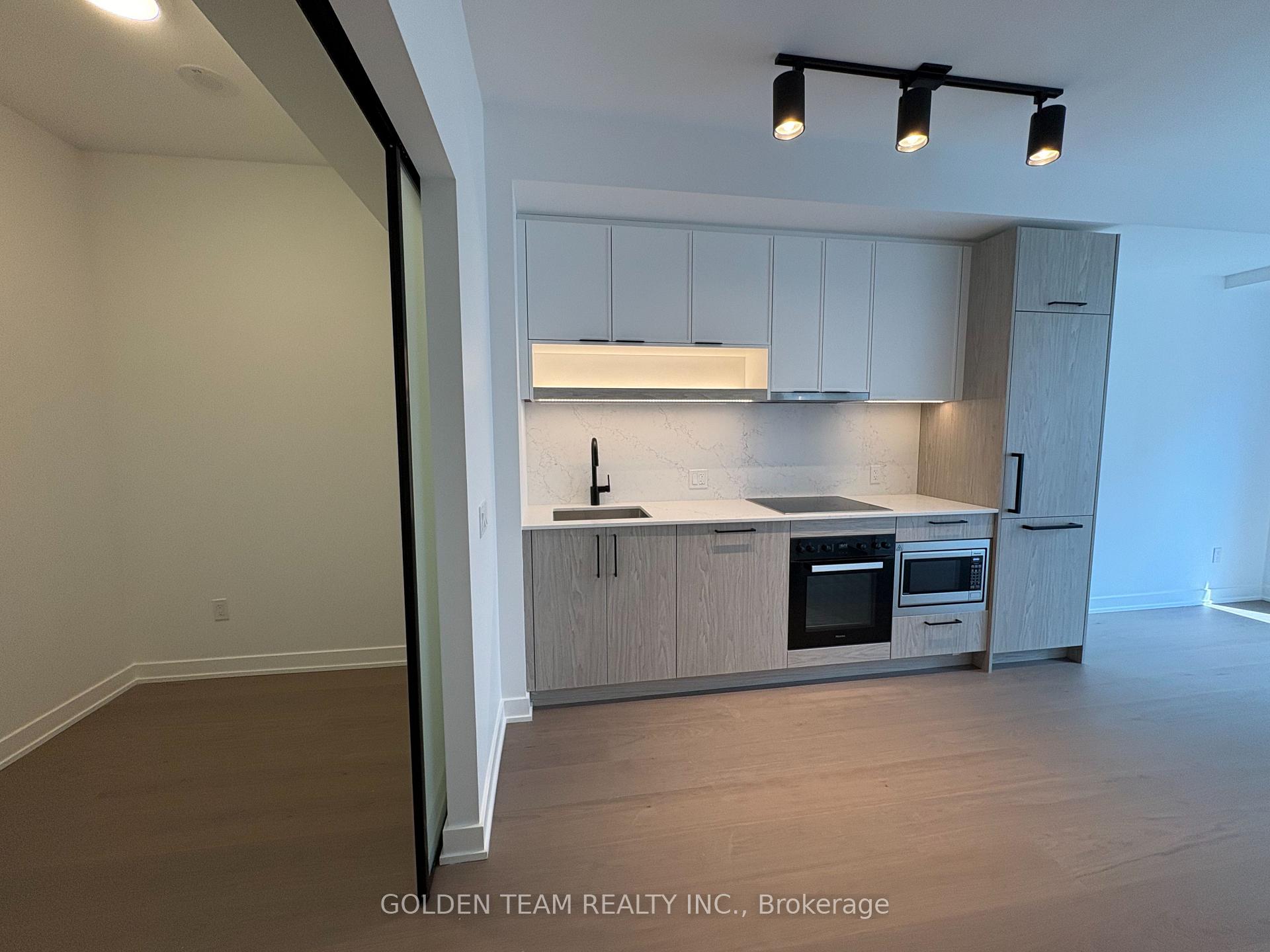 Photo 3 of Unit 1622, 89 Montclair Avenue, Toronto, Forest Hill South — HOMEH