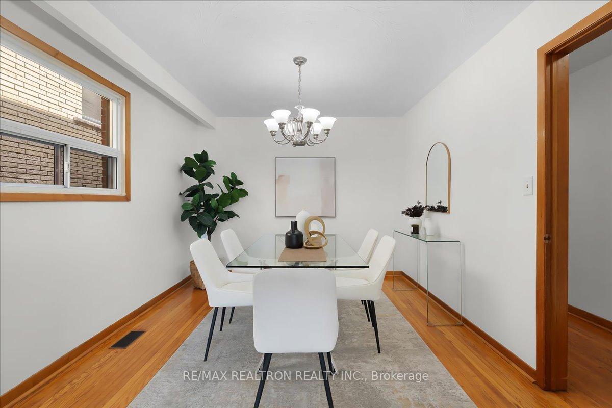 Photo 5 of 283 Hiawatha Road, Toronto, Greenwood-Coxwell — HOMEH