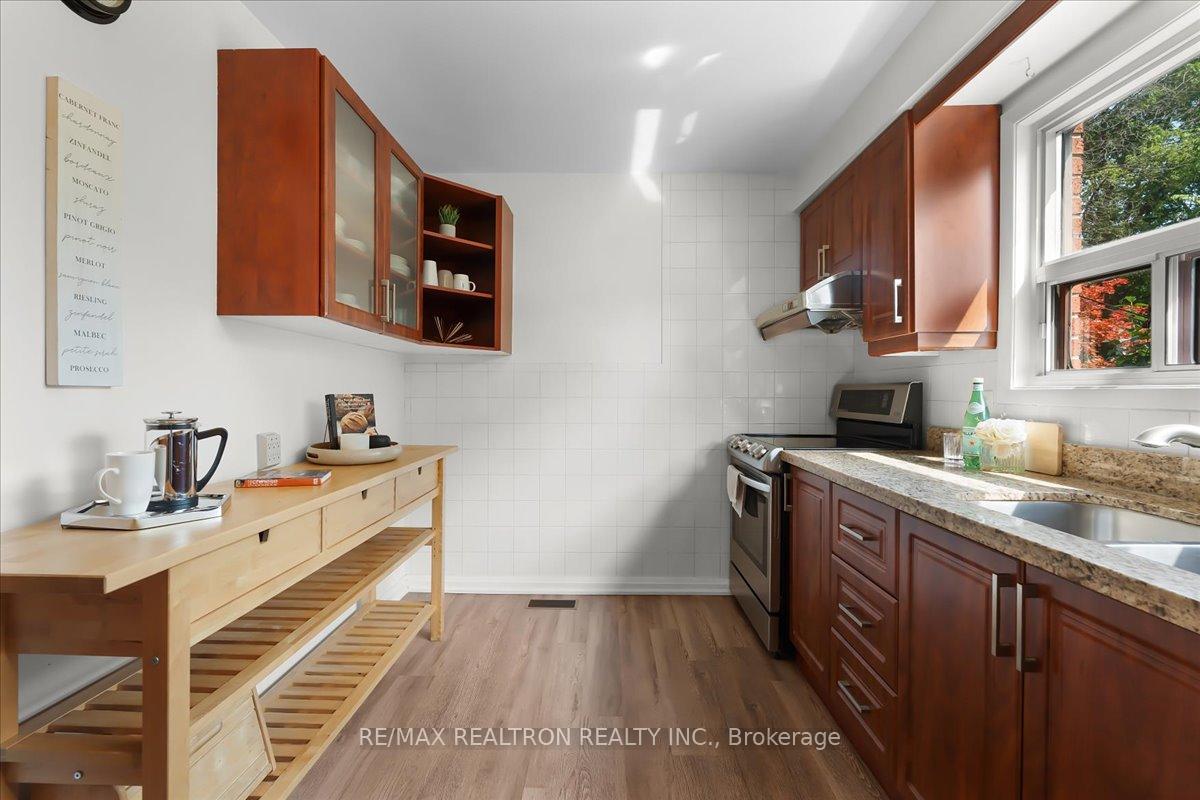 Photo 8 of 283 Hiawatha Road, Toronto, Greenwood-Coxwell — HOMEH