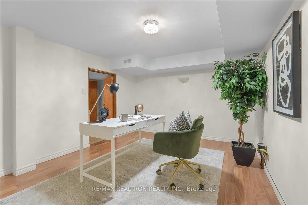 Photo 21 of 283 Hiawatha Road, Toronto, Greenwood-Coxwell — HOMEH