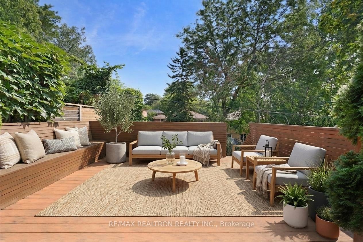 Photo 28 of 283 Hiawatha Road, Toronto, Greenwood-Coxwell — HOMEH