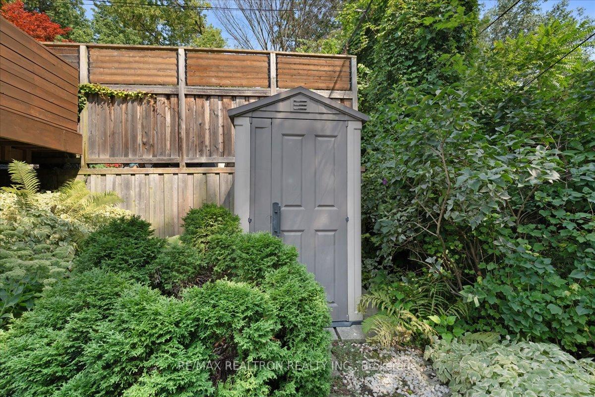Photo 31 of 283 Hiawatha Road, Toronto, Greenwood-Coxwell — HOMEH