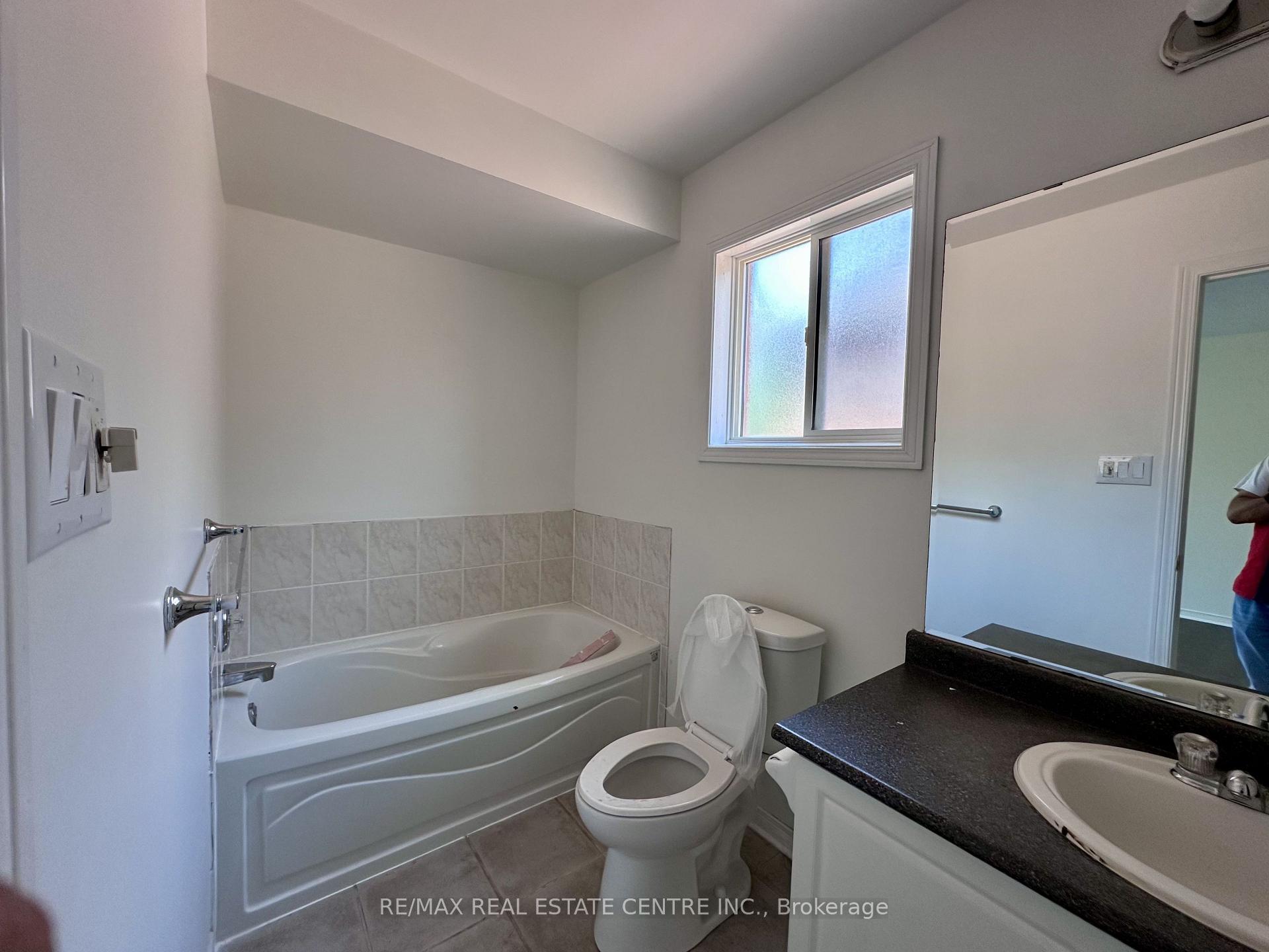 Photo 12 of 5673 Flora Drive, Burlington, Appleby — HOMEH