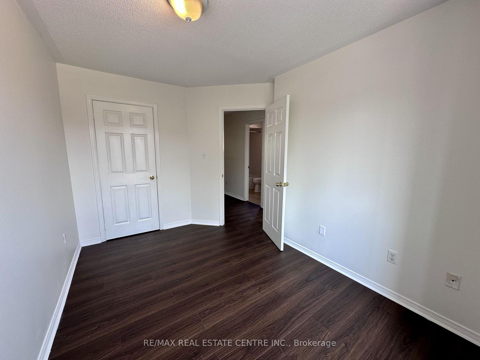 Photo 16 of 5673 Flora Drive, Burlington, Appleby — HOMEH