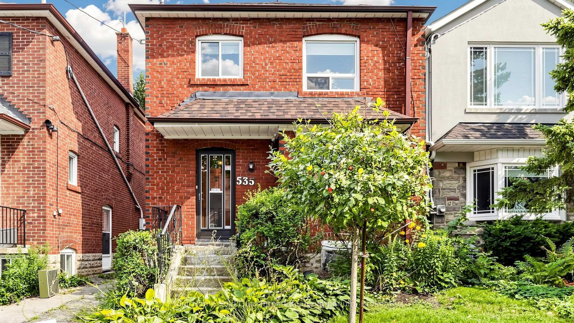 Photo 2 of 535 Soudan Avenue, Toronto, Mount Pleasant East — HOMEH