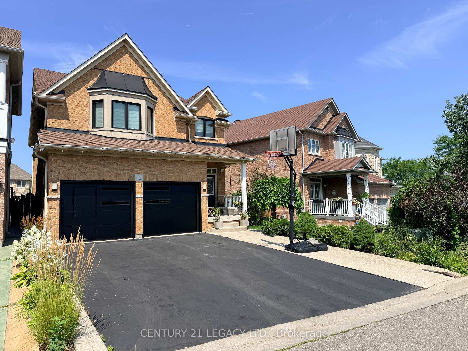 Photo 1 of 12 Aria Lane, Brampton, Bramalea North Industrial — HOMEH