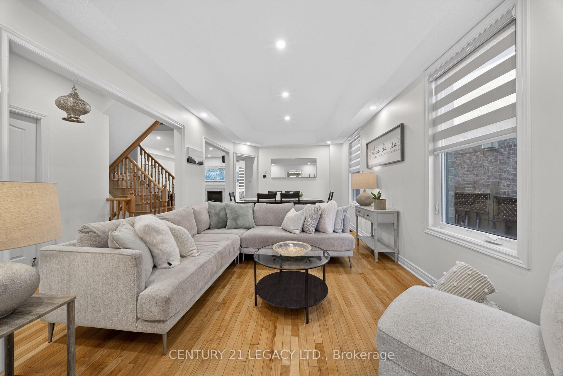 Photo 4 of 12 Aria Lane, Brampton, Bramalea North Industrial — HOMEH