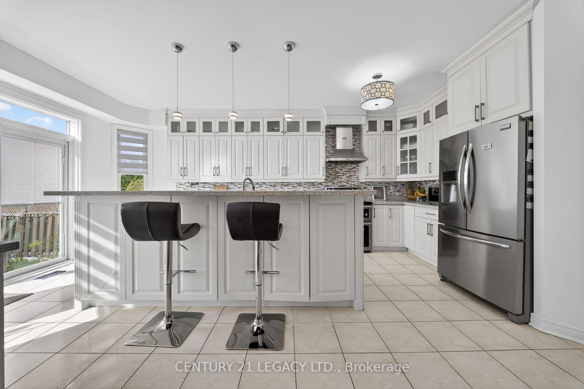 Photo 19 of 12 Aria Lane, Brampton, Bramalea North Industrial — HOMEH
