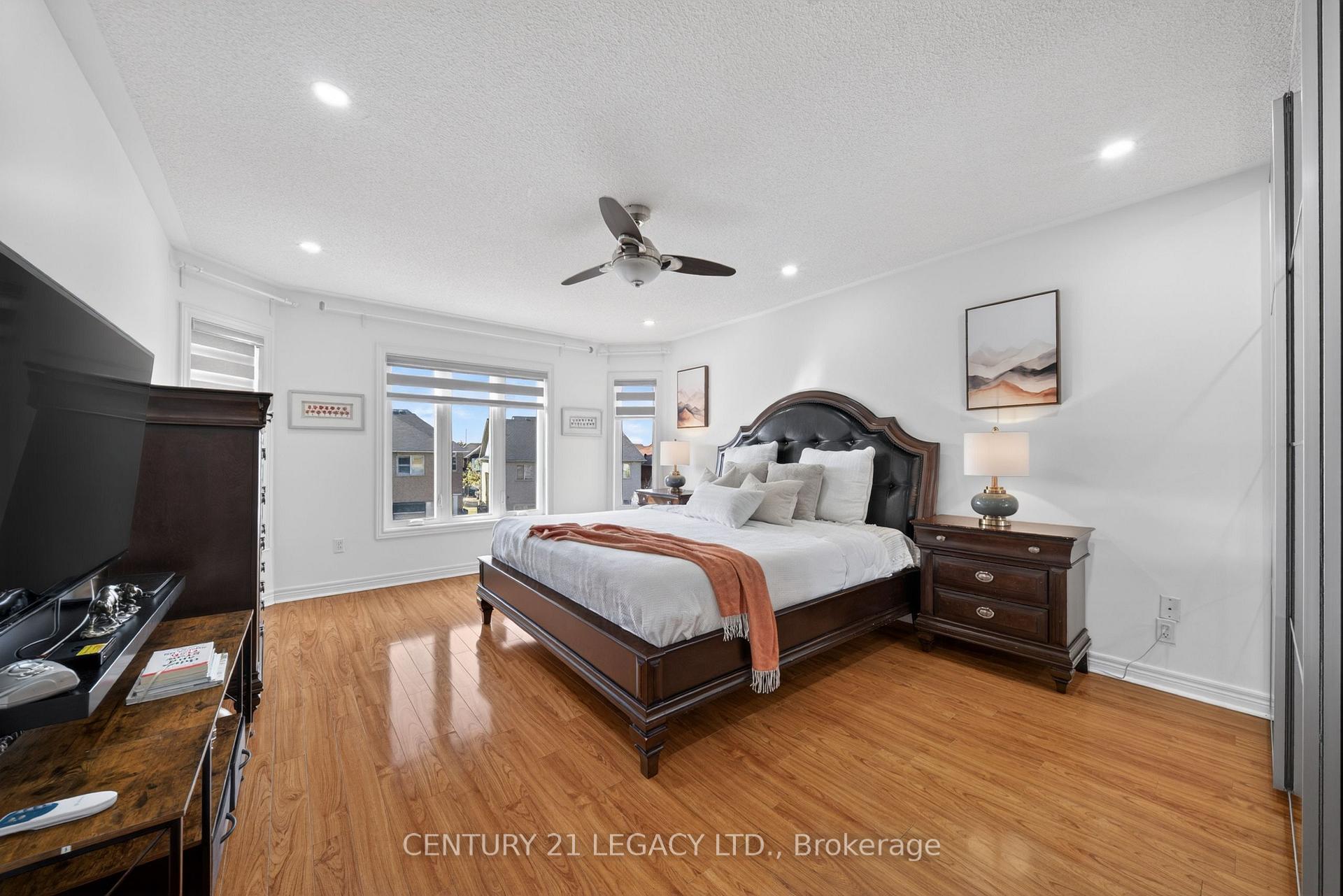 Photo 21 of 12 Aria Lane, Brampton, Bramalea North Industrial — HOMEH