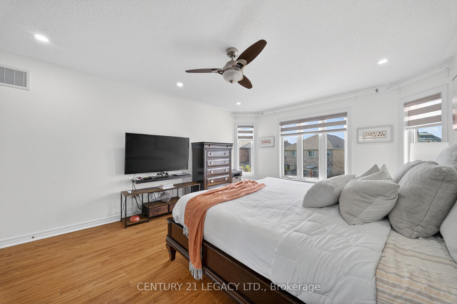 Photo 23 of 12 Aria Lane, Brampton, Bramalea North Industrial — HOMEH
