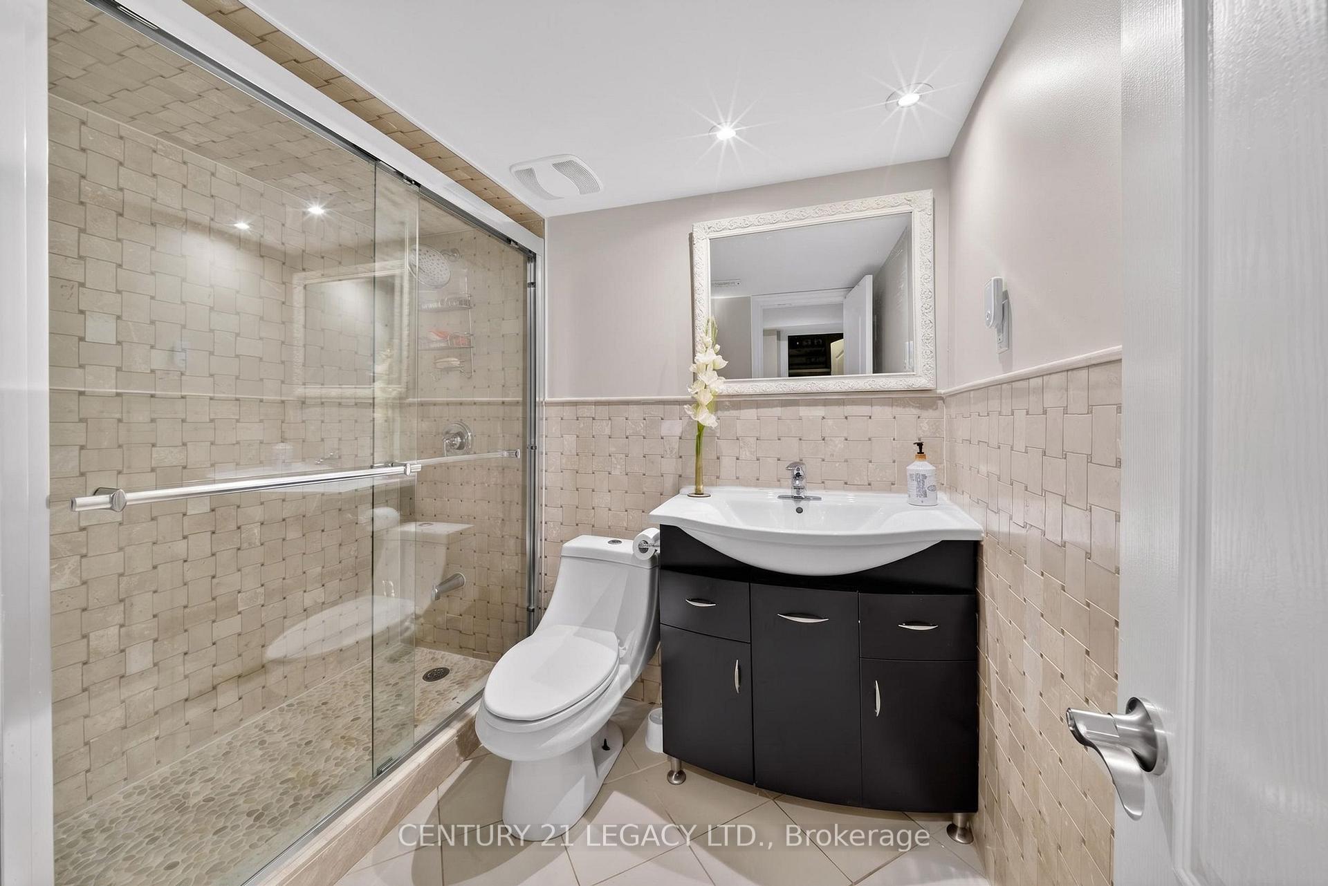 Photo 40 of 12 Aria Lane, Brampton, Bramalea North Industrial — HOMEH