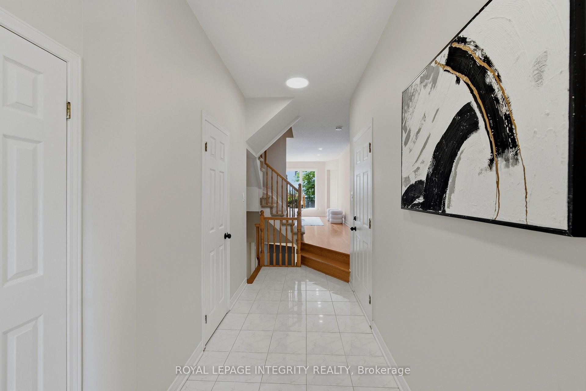 Photo 4 of 20 Redding Way, Ottawa, Centrepointe — HOMEH