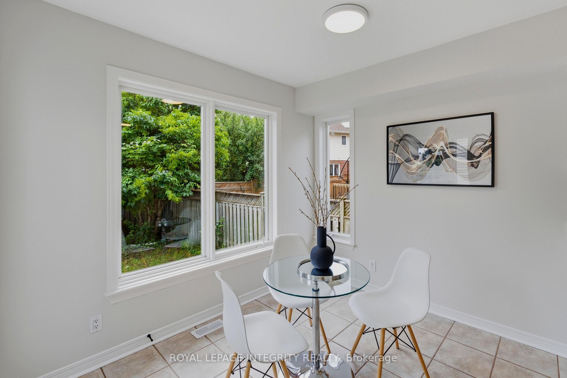 Photo 11 of 20 Redding Way, Ottawa, Centrepointe — HOMEH