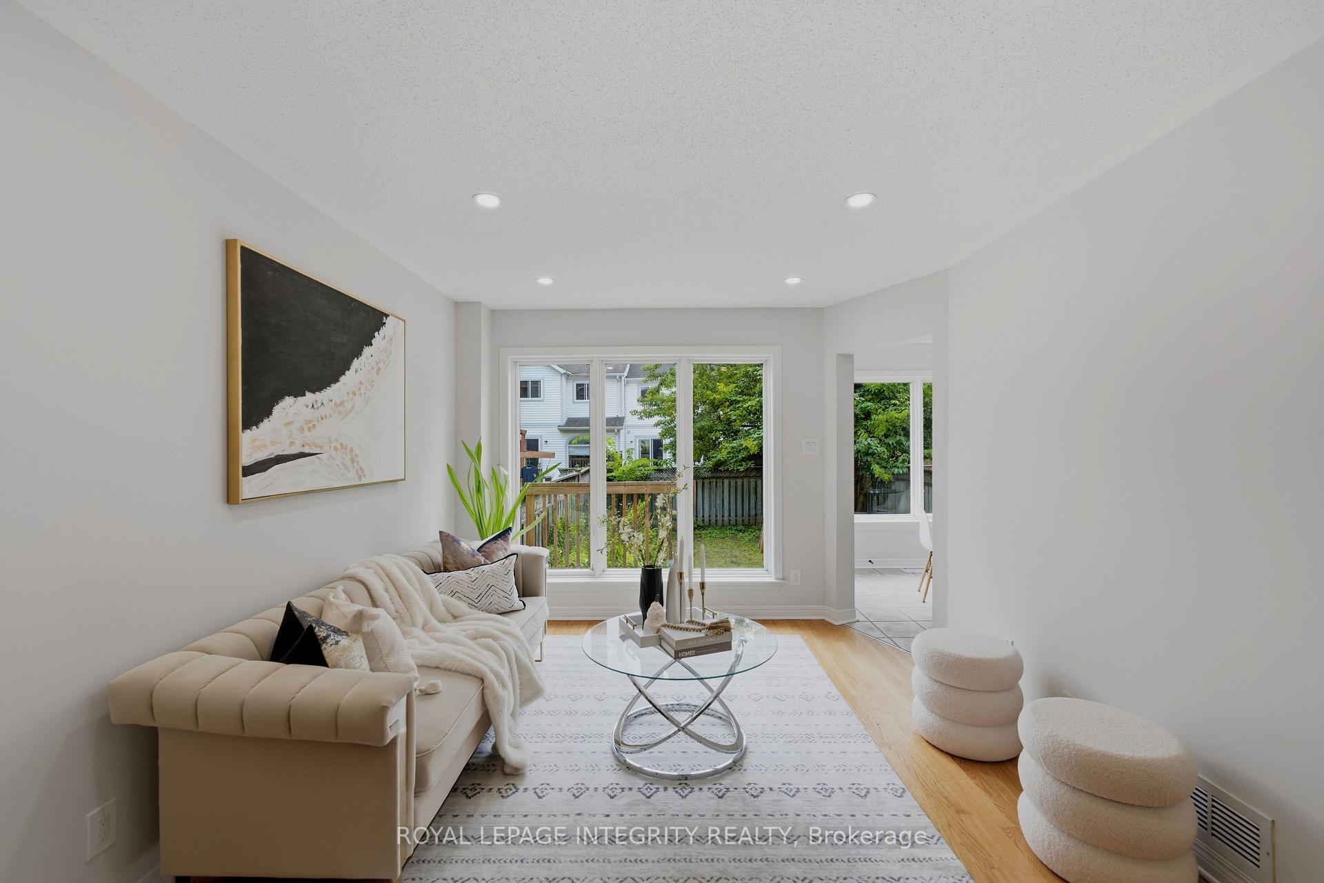Photo 15 of 20 Redding Way, Ottawa, Centrepointe — HOMEH