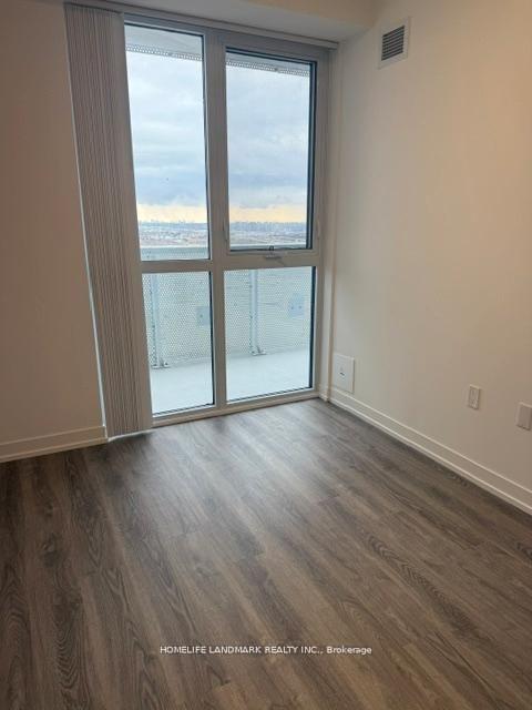 Photo 6 of Unit 2212, 8 Interchange Way, Vaughan, Vaughan Corporate Centre — HOMEH