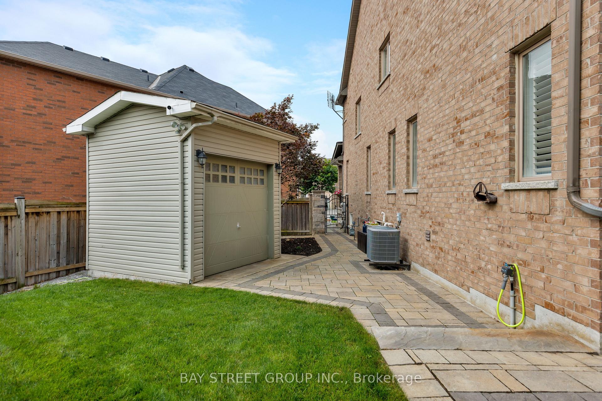 Photo 23 of 68 Foshan Avenue, Markham, Berczy — HOMEH