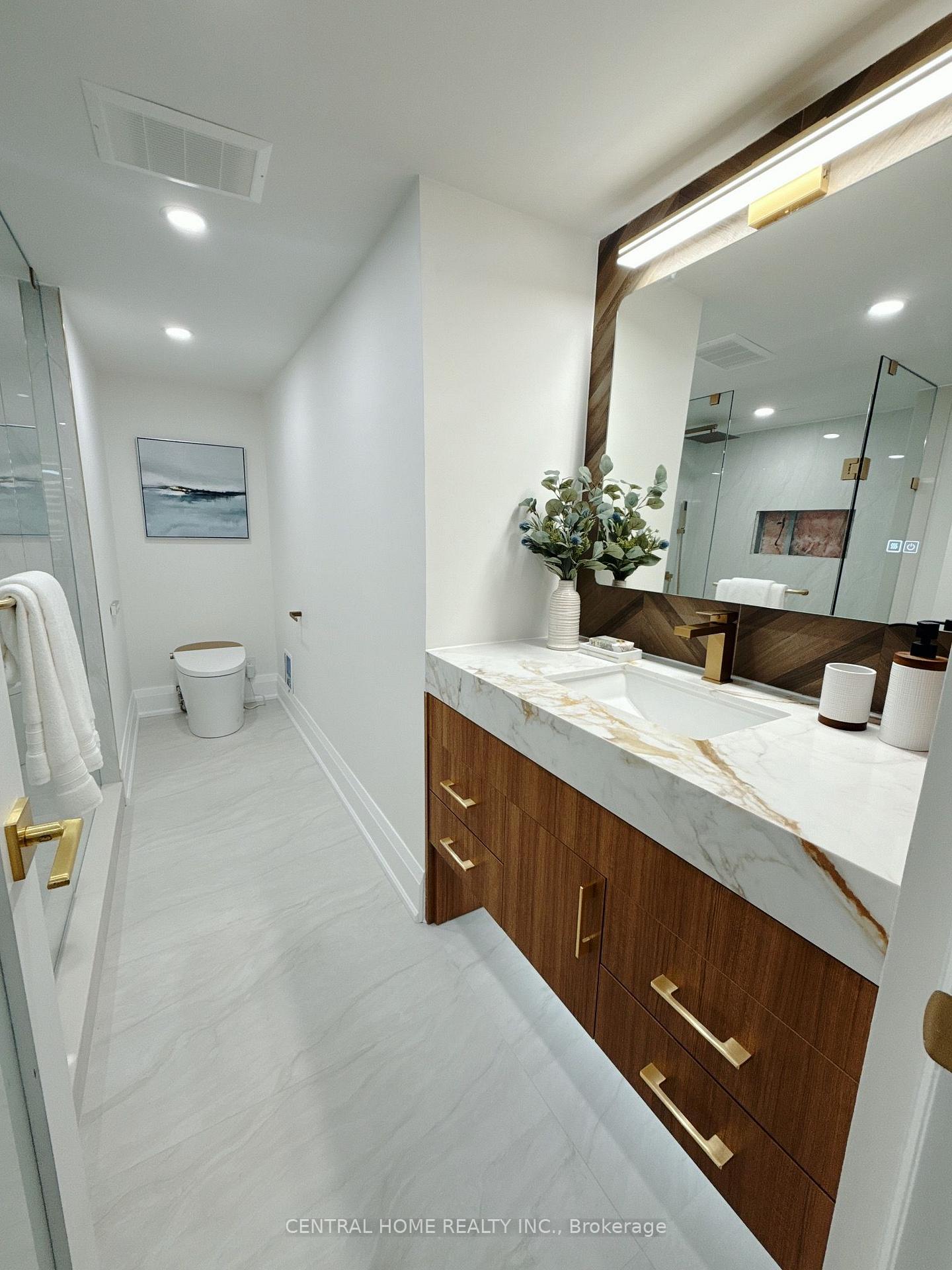 Photo 11 of Unit 302, 85 Skymark Drive, North York, Hillcrest Village — HOMEH