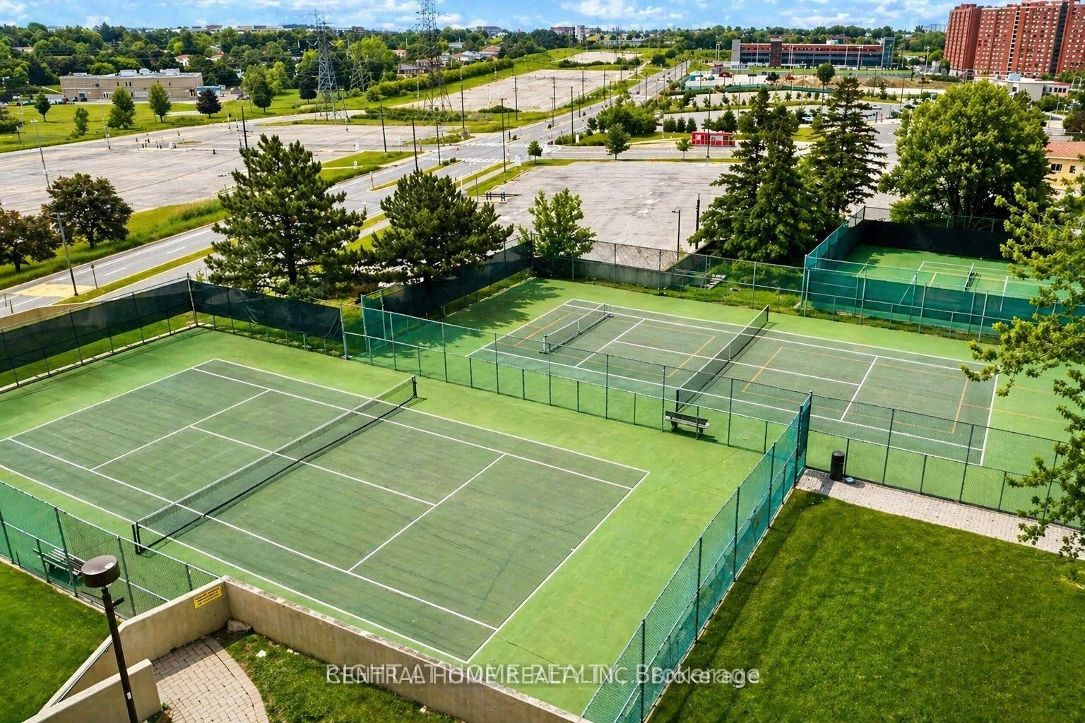 Photo 25 of Unit 302, 85 Skymark Drive, North York, Hillcrest Village — HOMEH
