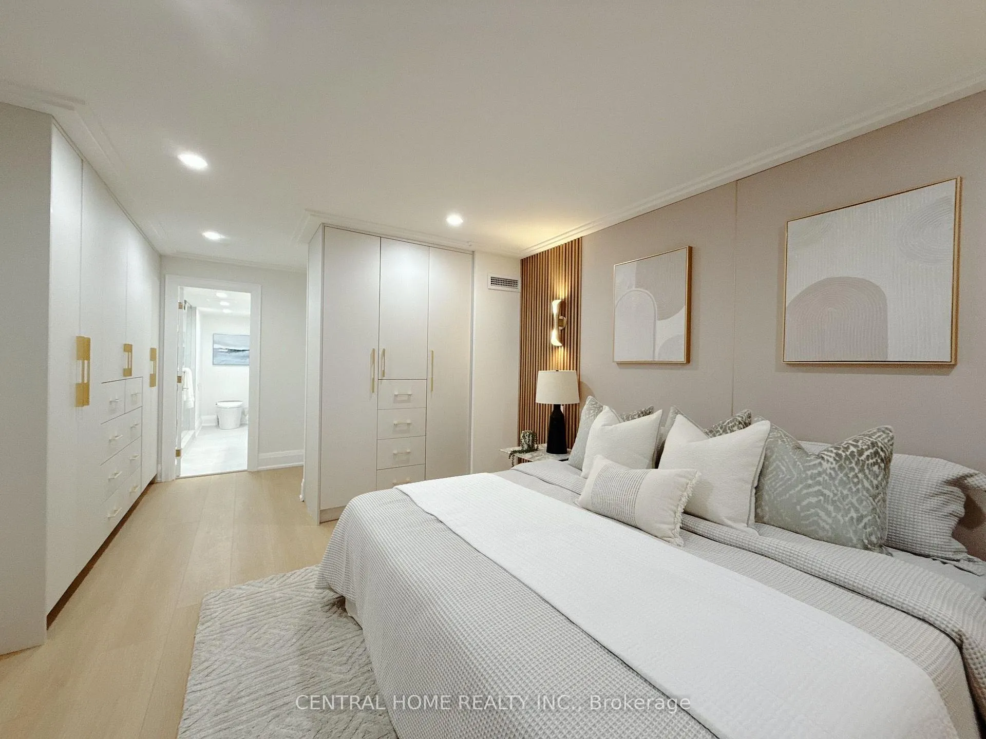 Photo 12 of Unit 302, 85 Skymark Drive, North York, Hillcrest Village — HOMEH