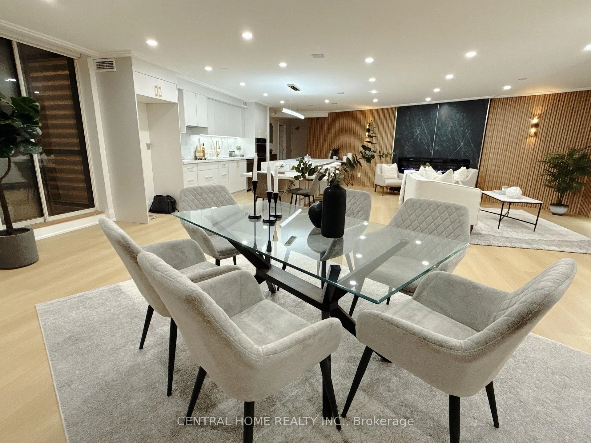 Photo 30 of Unit 302, 85 Skymark Drive, North York, Hillcrest Village — HOMEH