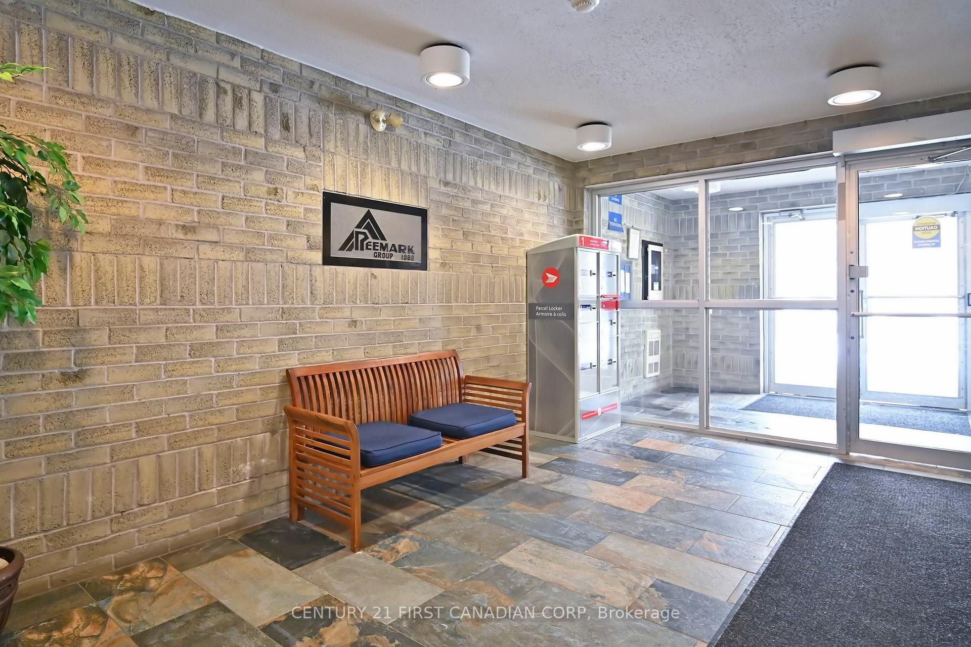 Photo 5 of Unit 319, 735 Deveron Crescent, London, South T — HOMEH