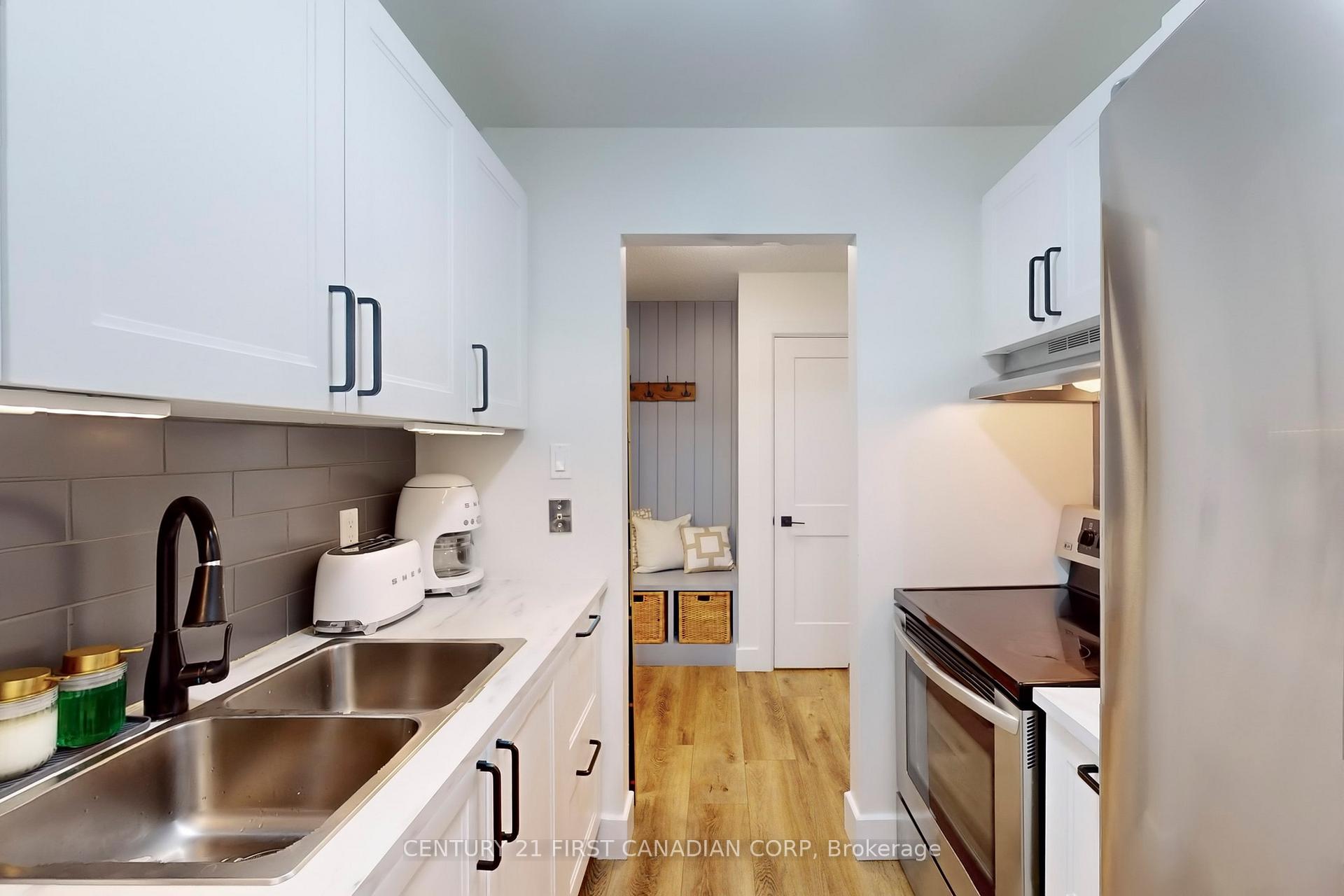 Photo 17 of Unit 319, 735 Deveron Crescent, London, South T — HOMEH