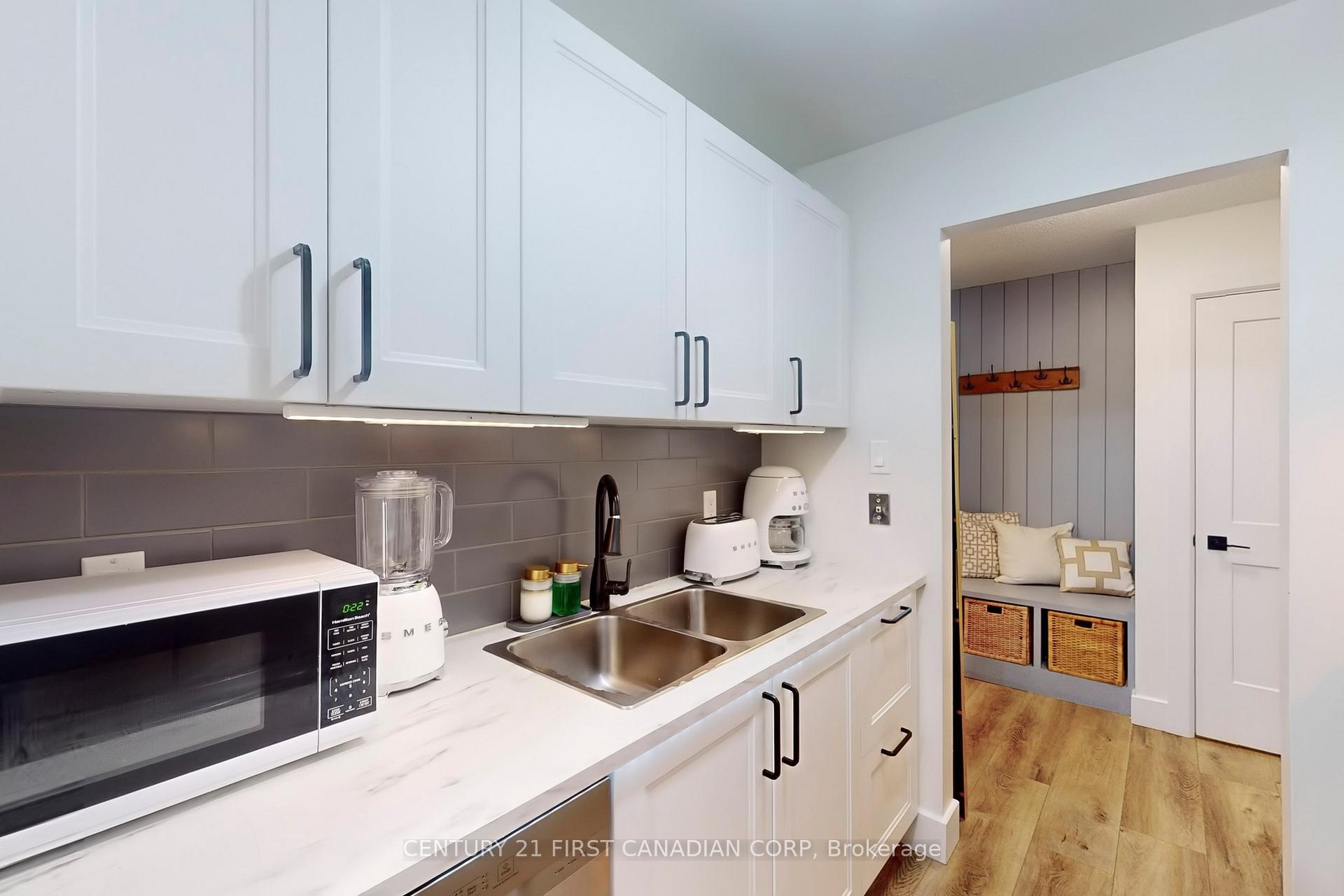 Photo 18 of Unit 319, 735 Deveron Crescent, London, South T — HOMEH