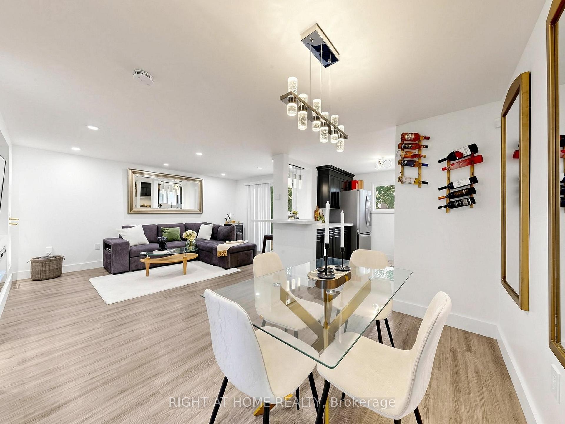 Photo 13 of 207 Hickling Trail, Barrie, Grove East — HOMEH
