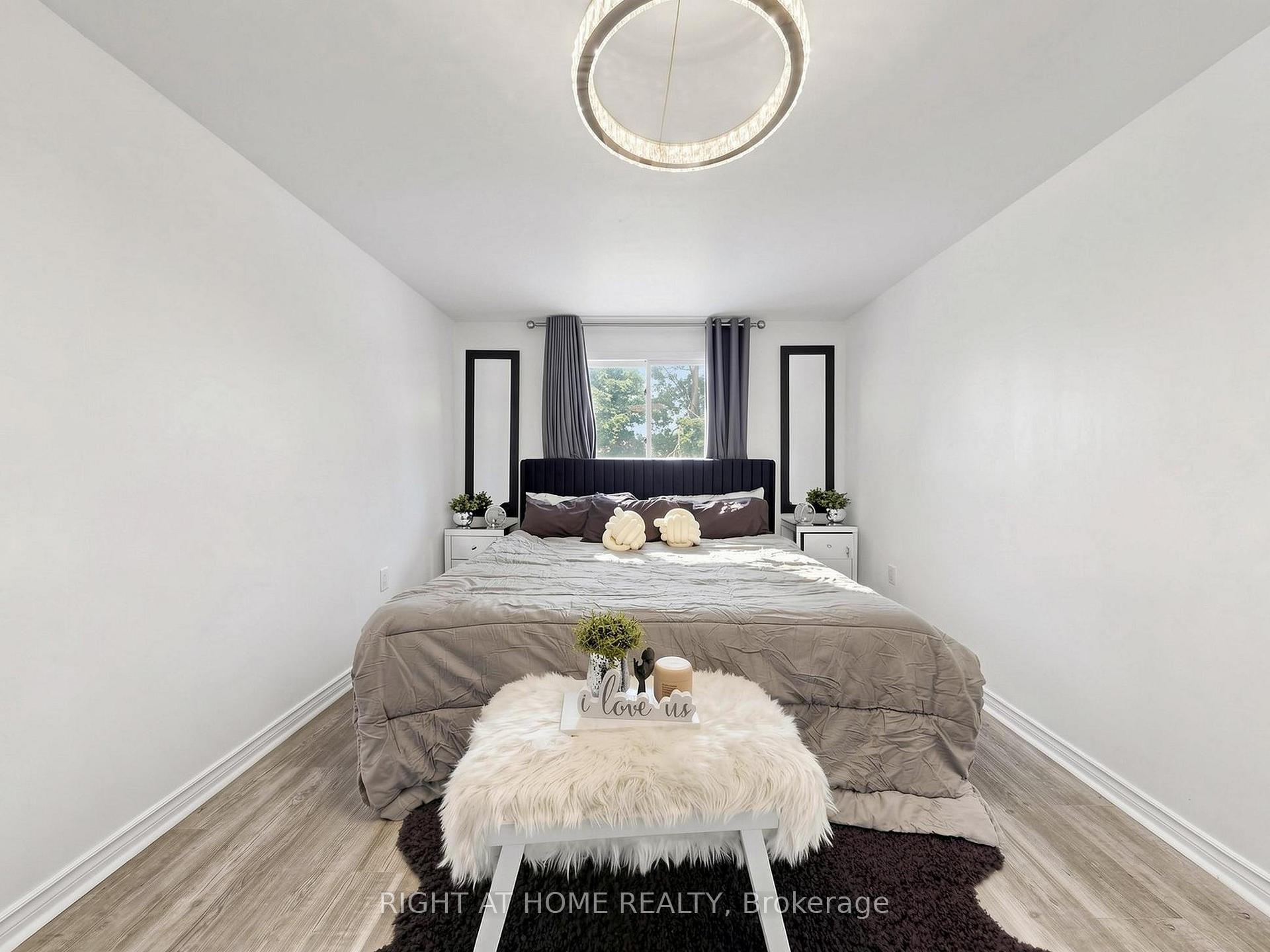 Photo 28 of 207 Hickling Trail, Barrie, Grove East — HOMEH