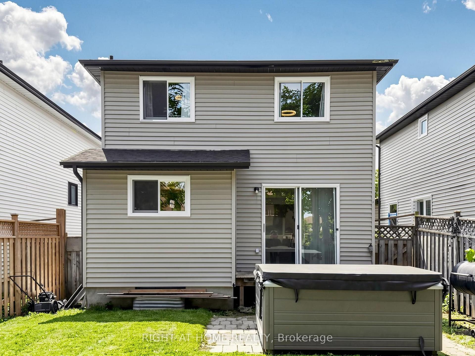 Photo 45 of 207 Hickling Trail, Barrie, Grove East — HOMEH