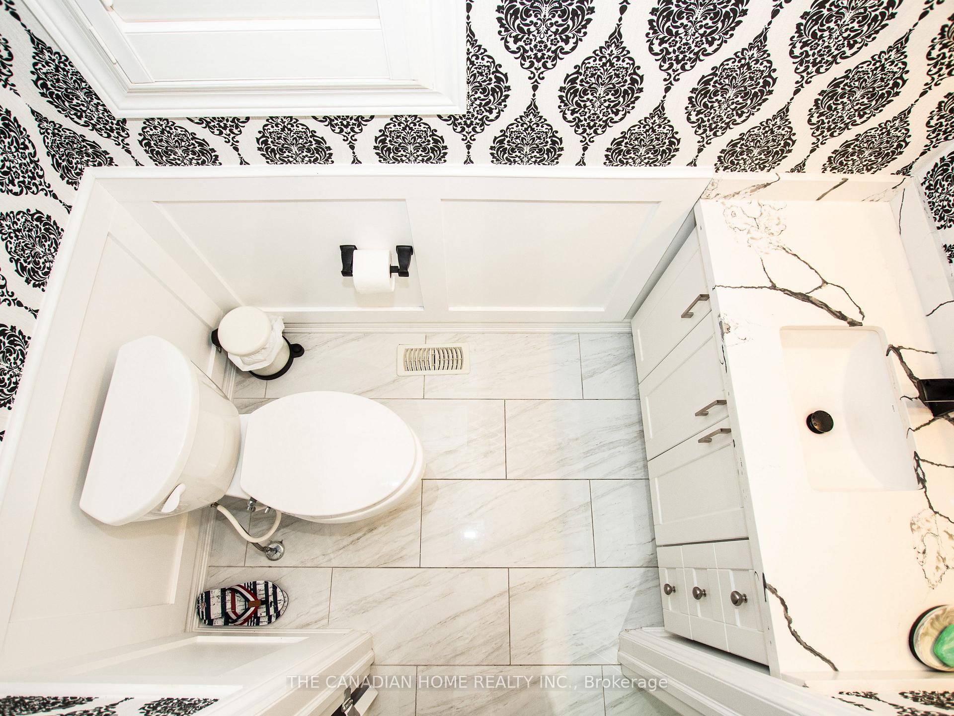 Photo 7 of 23 Chaumont Drive, Hamilton, Stoney Creek Mountain — HOMEH