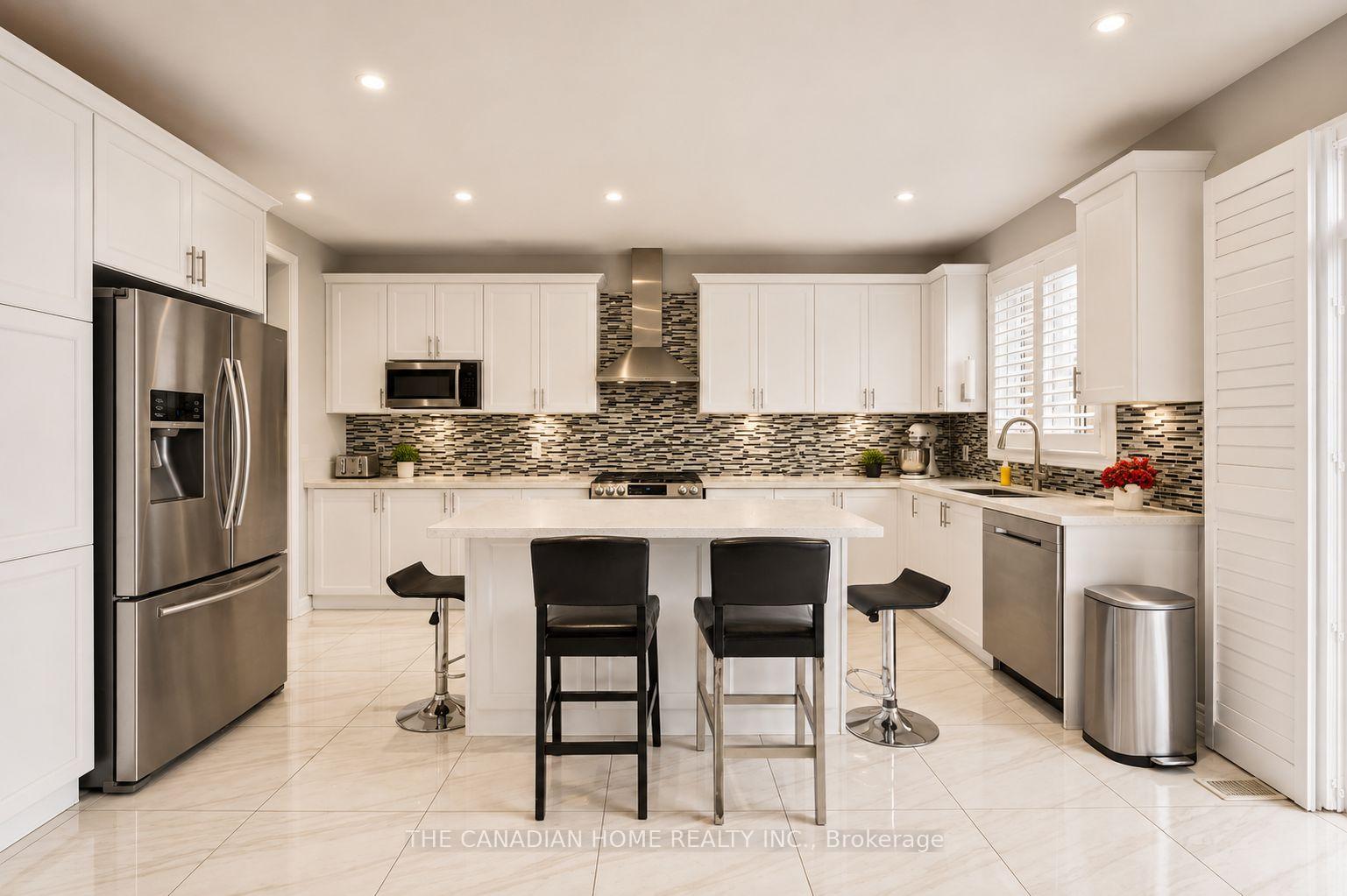 Photo 16 of 23 Chaumont Drive, Hamilton, Stoney Creek Mountain — HOMEH