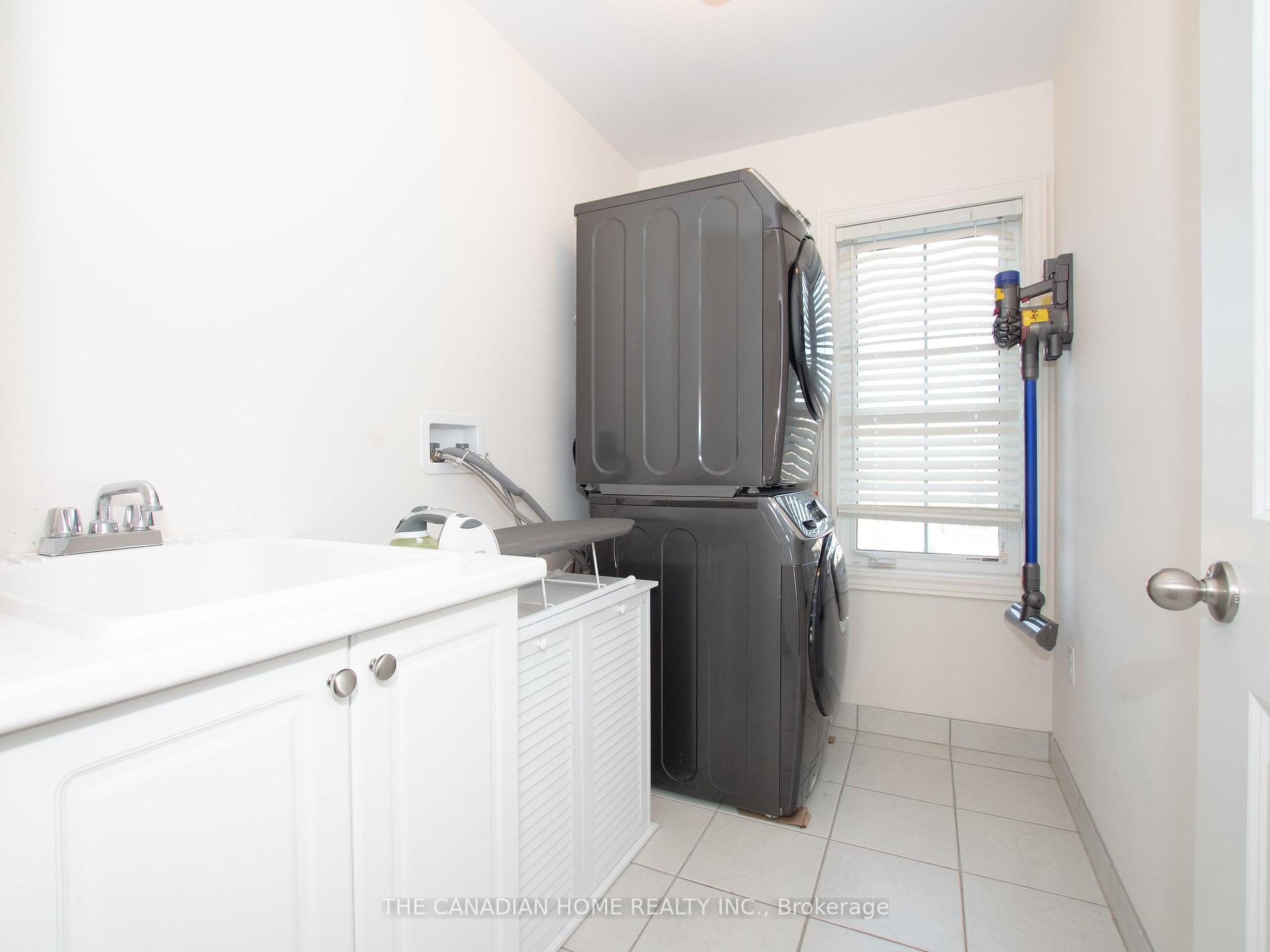 Photo 21 of 23 Chaumont Drive, Hamilton, Stoney Creek Mountain — HOMEH