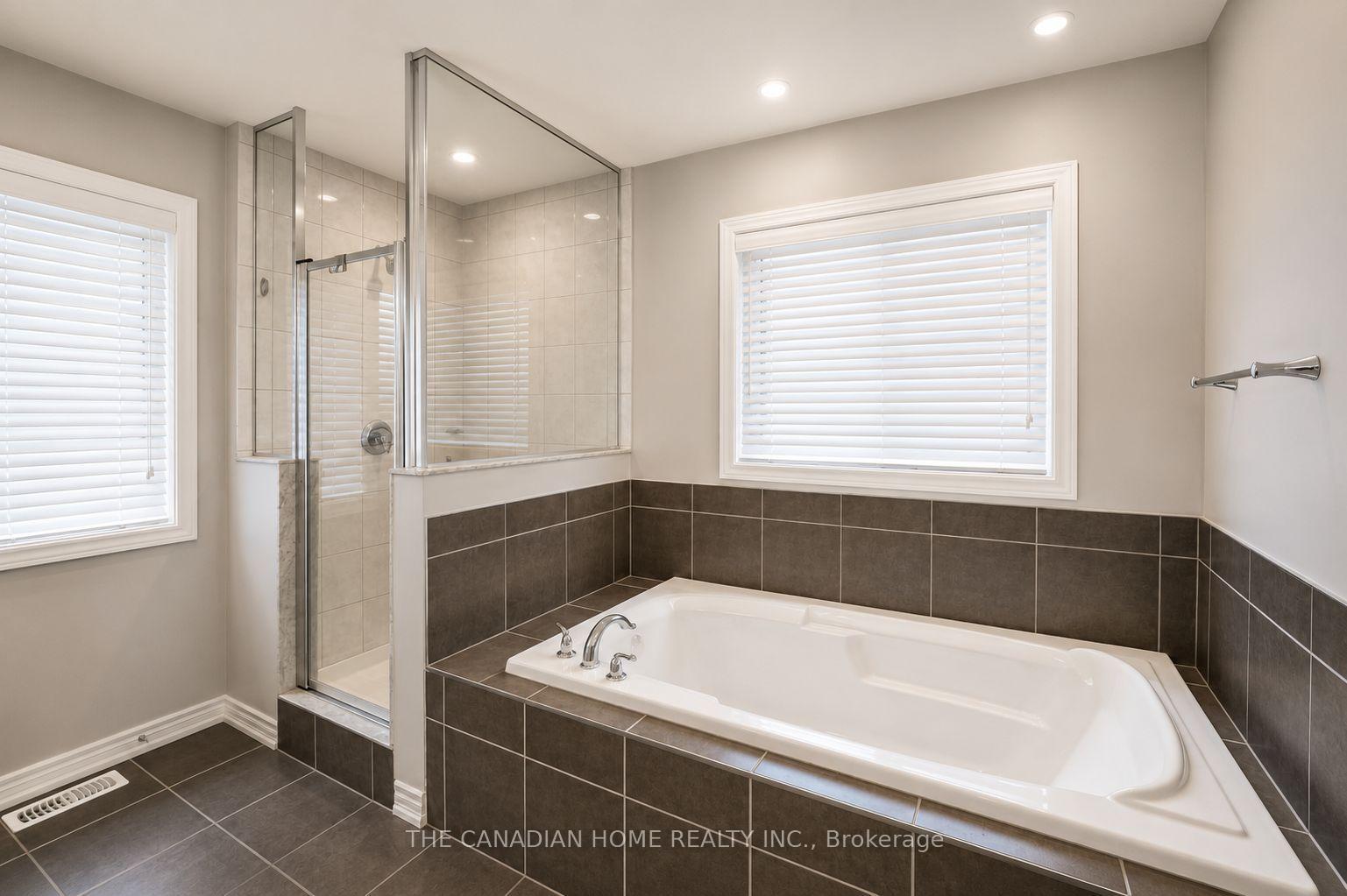 Photo 33 of 23 Chaumont Drive, Hamilton, Stoney Creek Mountain — HOMEH