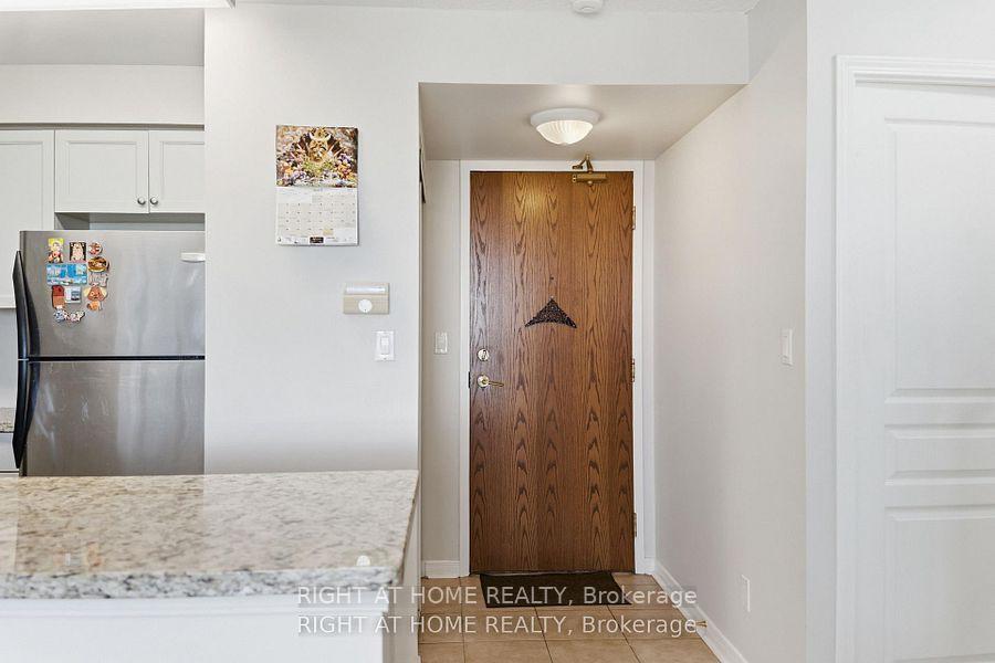 Photo 4 of Unit 607, 4879 Kimbermount Avenue, Mississauga, Central Erin Mills — HOMEH