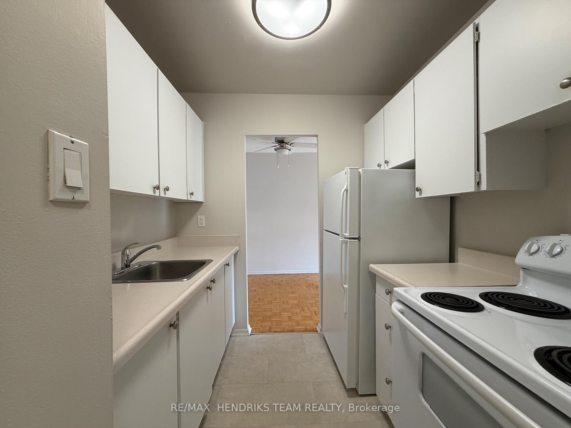 Photo 2 of Unit 403, 49 Leaside Drive, St. Catharines, Carlton/Bunting — HOMEH